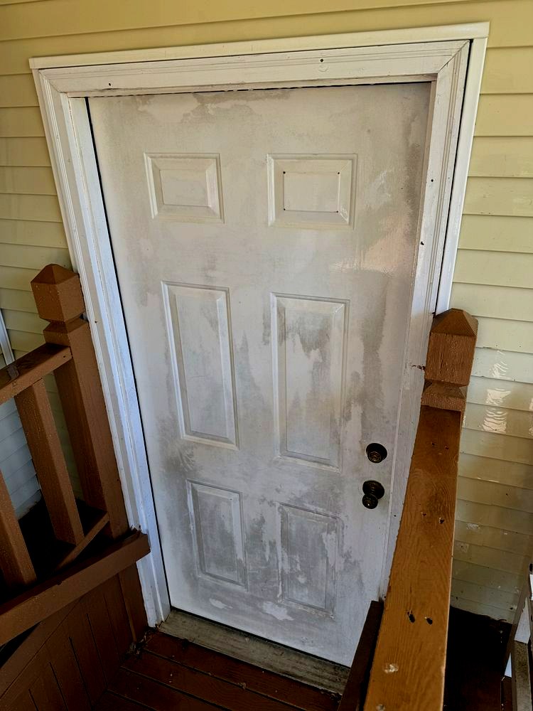 Front door before cleaning